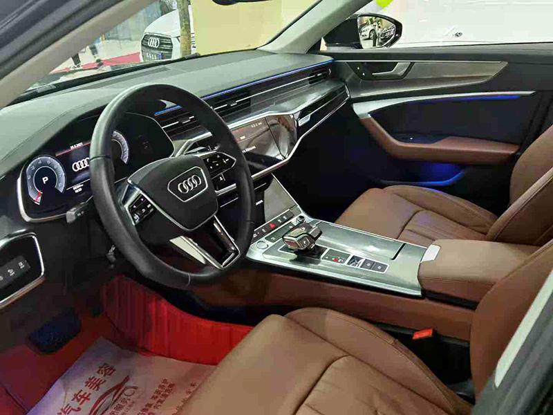 活动用车